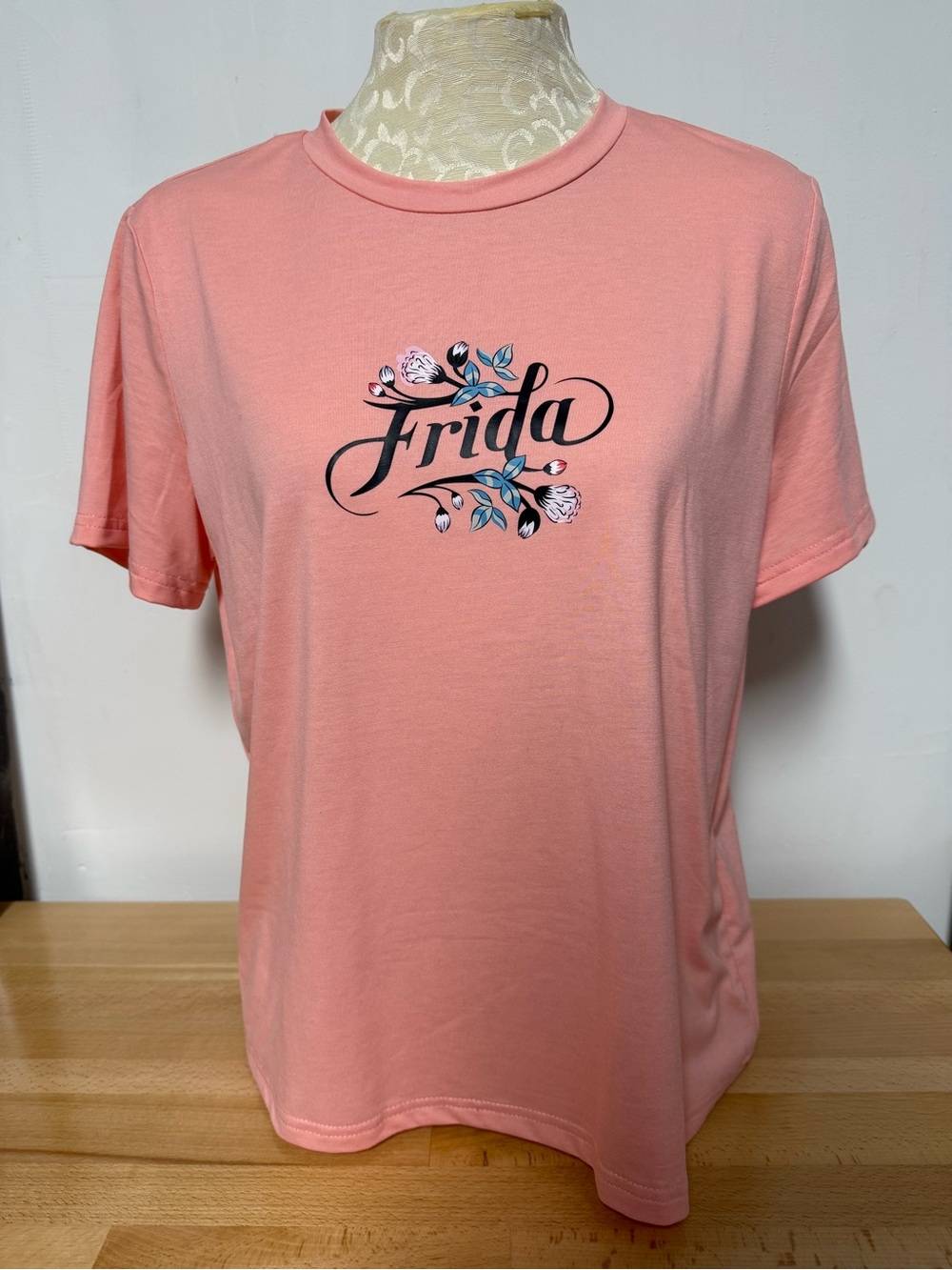 Frida kahlo x SHEIN coral Floral Tee, size M